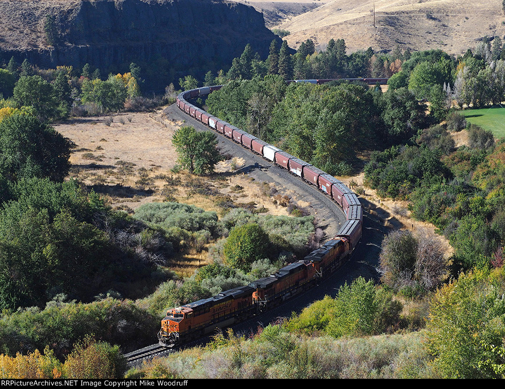 BNSF 6672